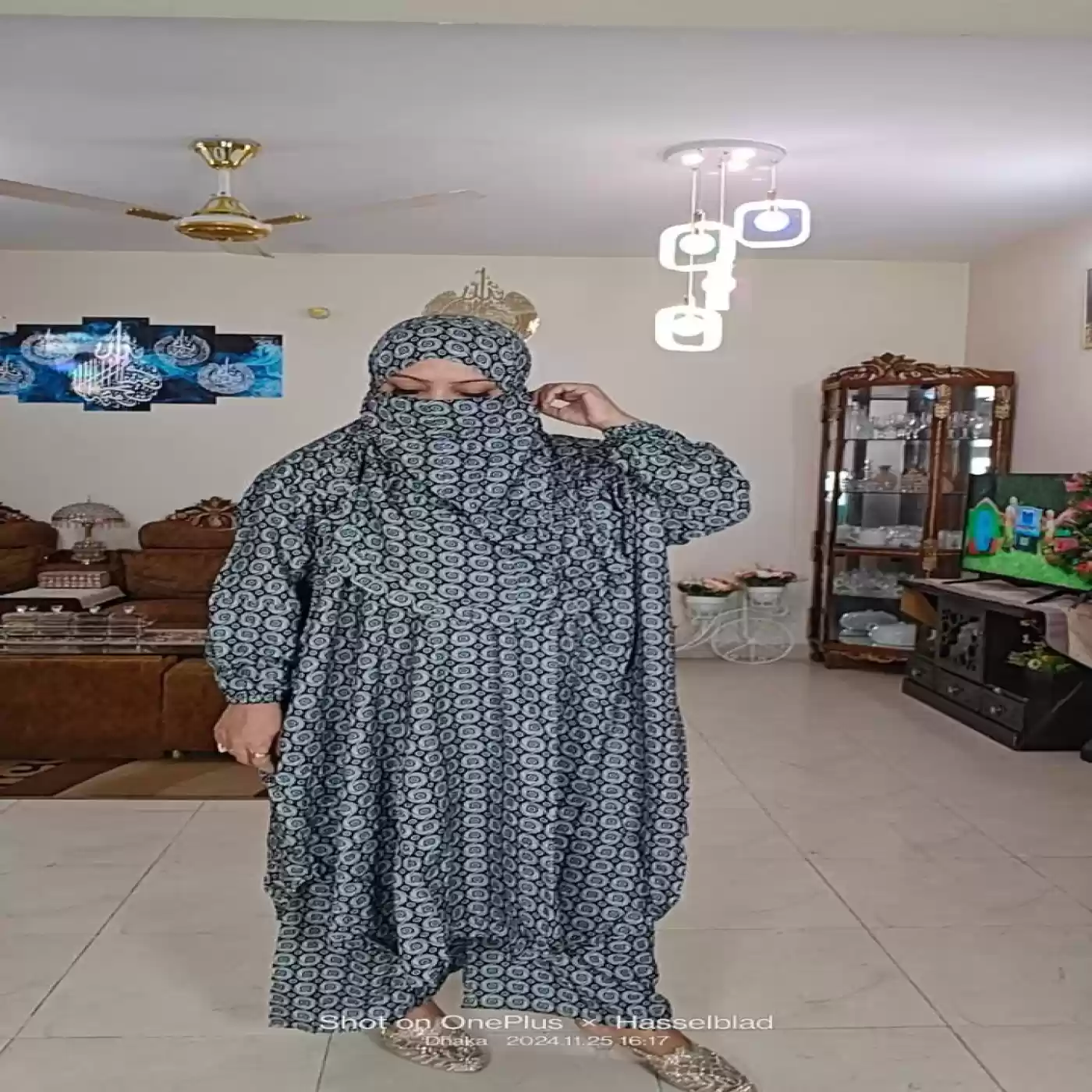 আবায়া টু-পিছ সেট